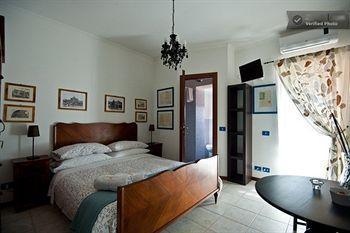 Couette-café Abbraccia Morfeo 3*